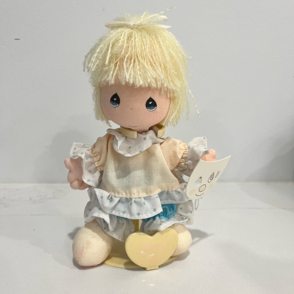 1989 Precious Moments Applause Doll